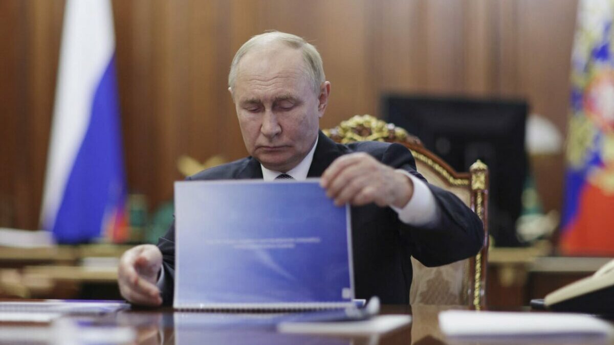 Alerta: Putin firma decreto de doctrina nuclear