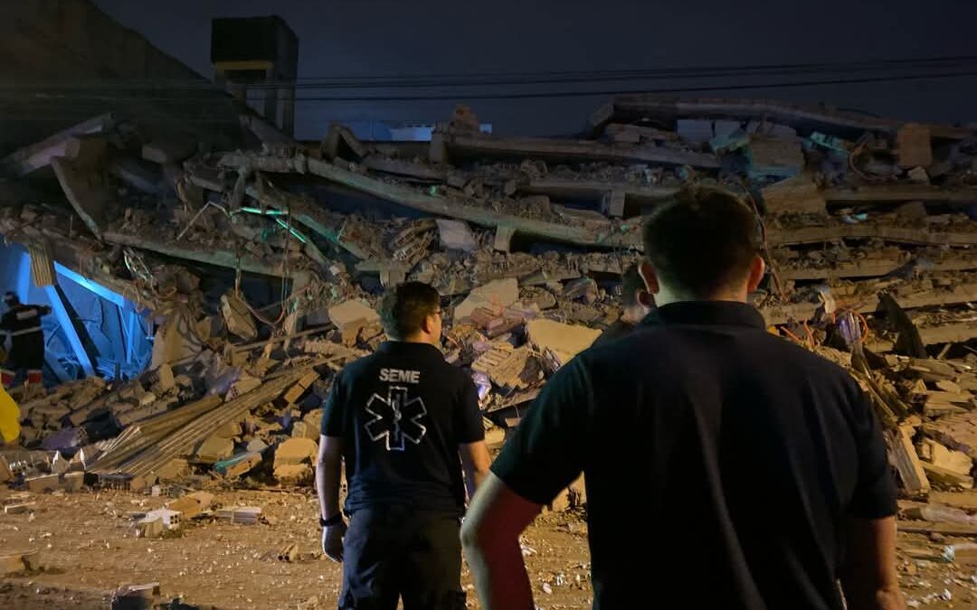 Confirman una víctima fatal en derrumbe de edificio